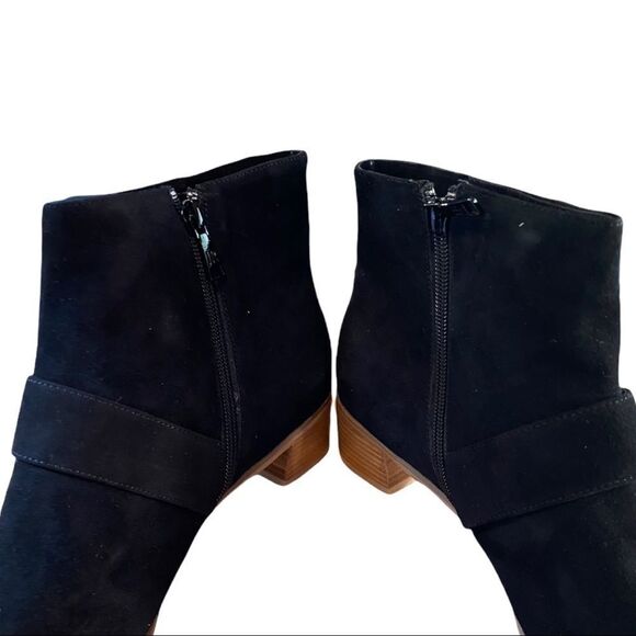 NEW Jack Rogers Women's Black Suede Leather Buckle Ankle Boots Booties 11 - Picture 4 of 6